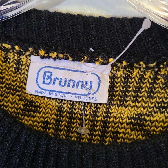 NWT Vintage old/deadstock Brunny Geometric Sweater - Picture 3 of 4
